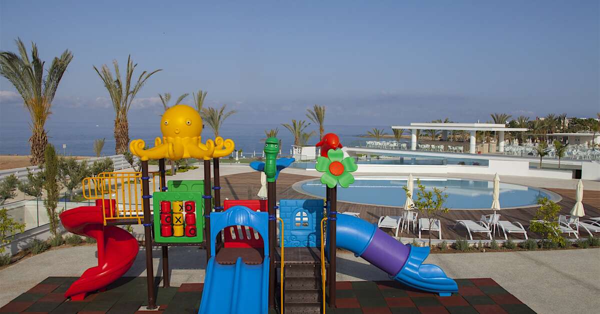 Een foto van The King Evelthon Beach Hotel & Resort