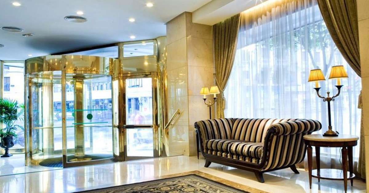 Een foto van het interieur van Hotel Emperador