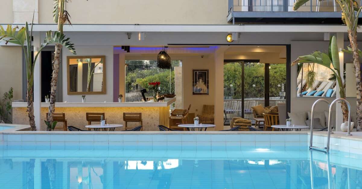 Een foto van het zwembad bij La Stella Appartementen & Suites