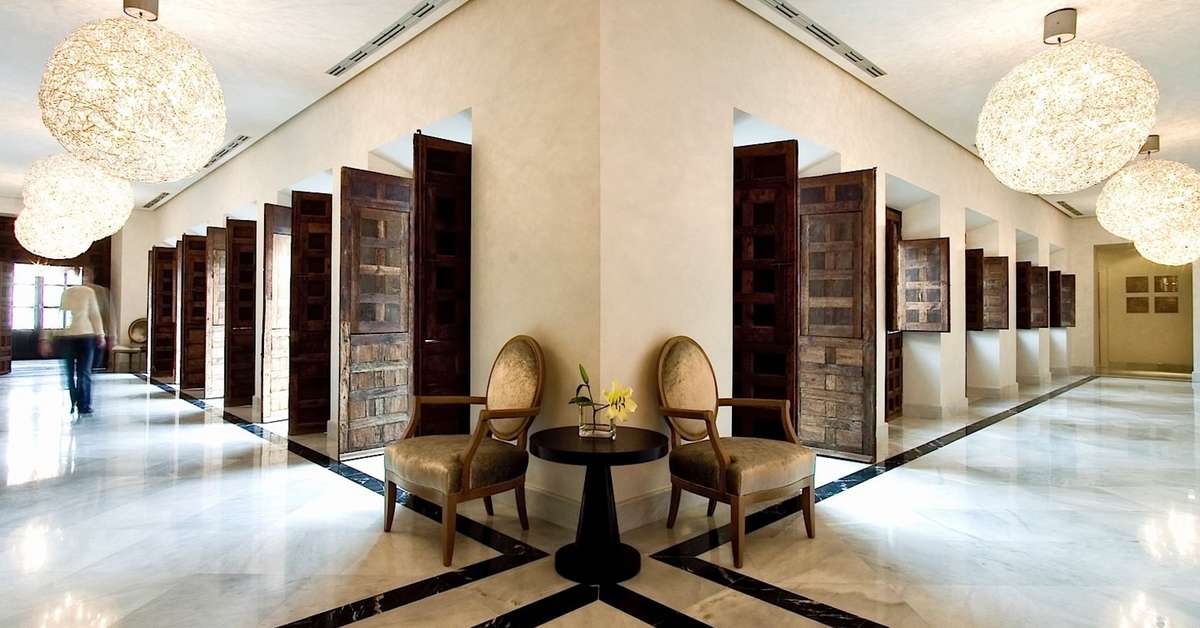 Een foto van het interieur van Hospes Palacio del Bailio