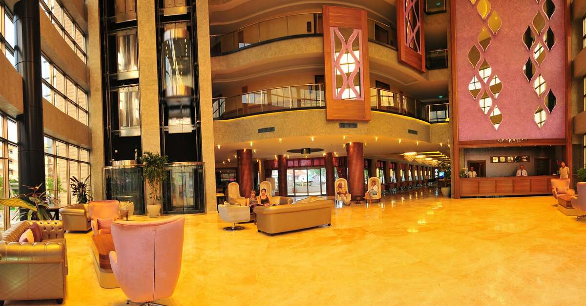 Een foto van het interieur van Hotel Golden Rock Beach