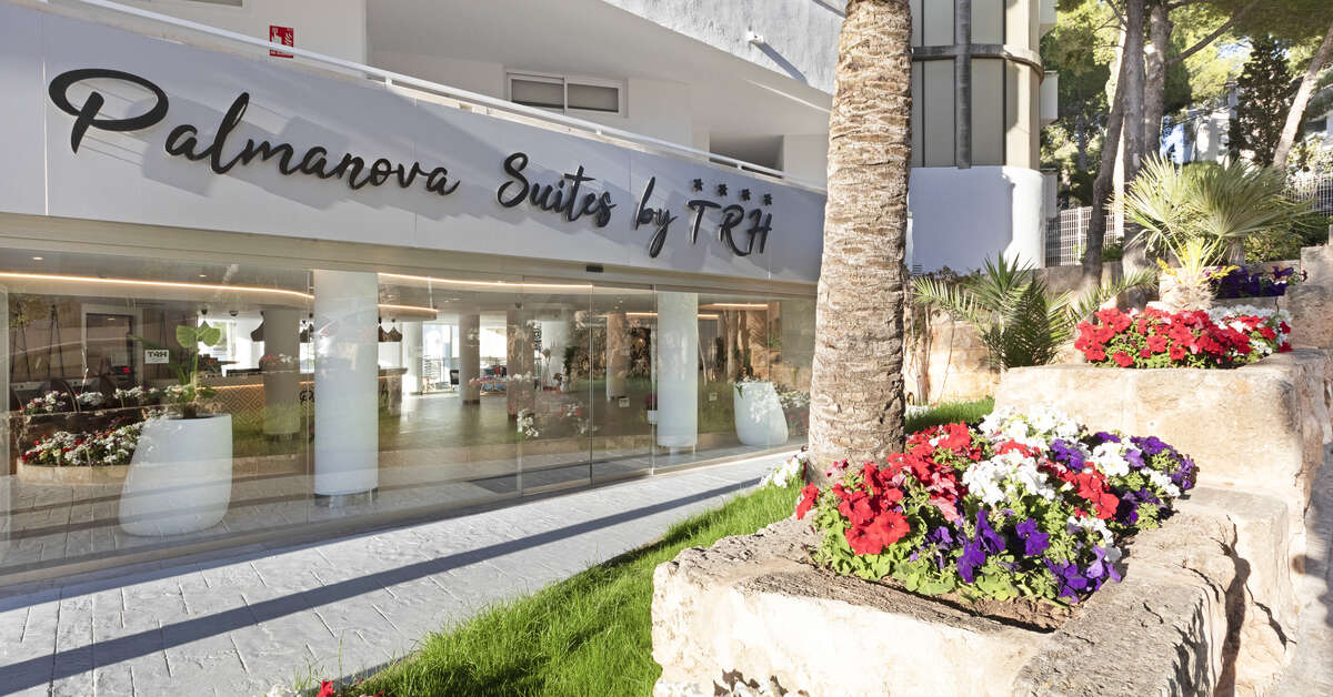 Een foto van het interieur van Palmanova Suites by TRH
