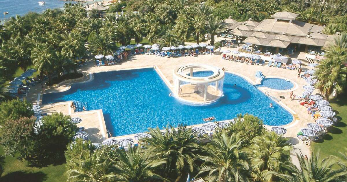 Een foto van het zwembad bij Özkaymak Incekum Hotel