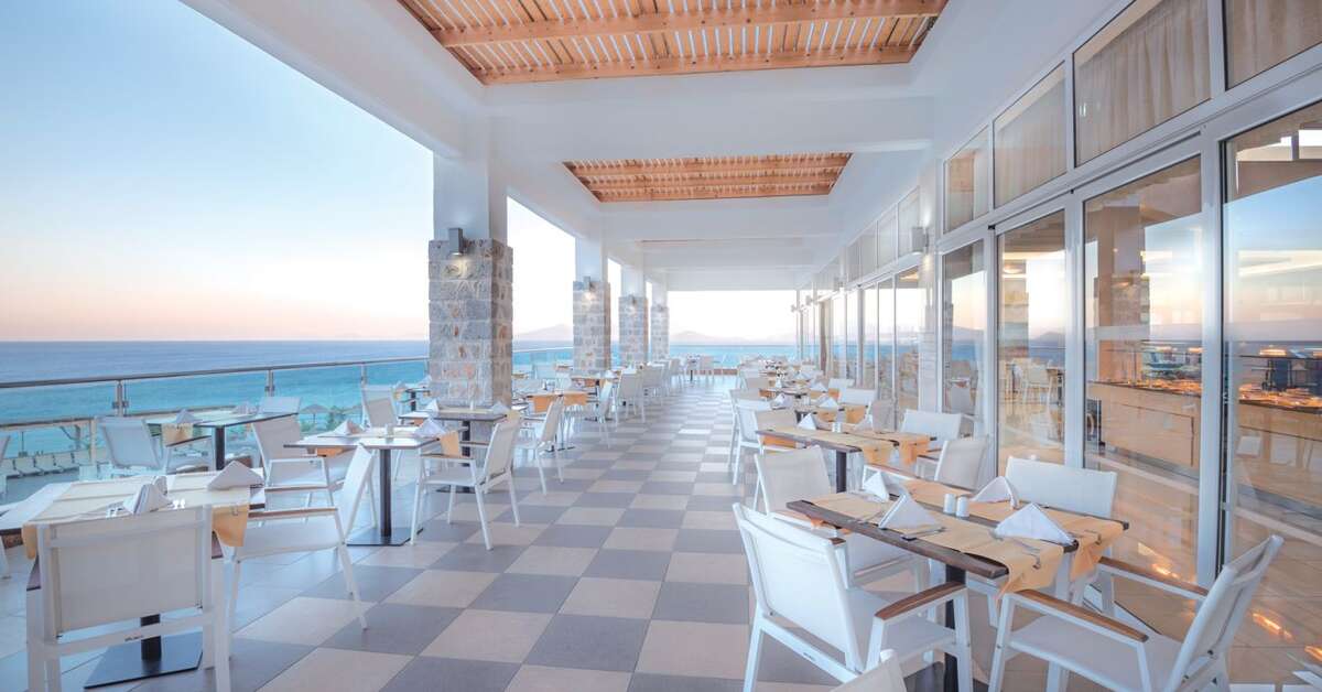 Een foto van de faciliteiten bij Grand Blue Beach Hotel