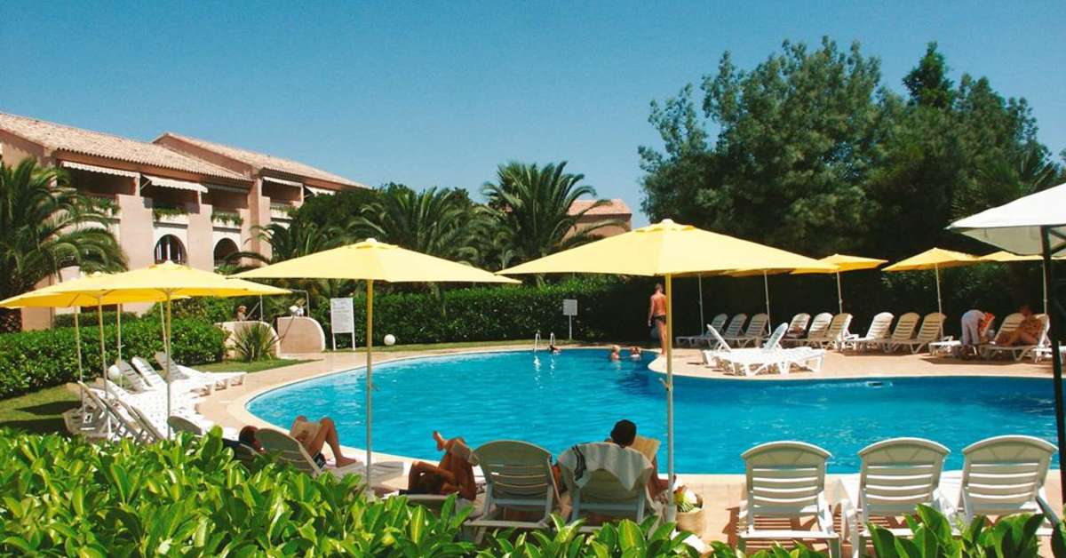 Een foto van het zwembad bij Residence Club Odalys Sognu di Mare