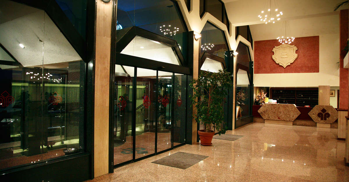 Een foto van het interieur van Qawra Palace Resort & Spa