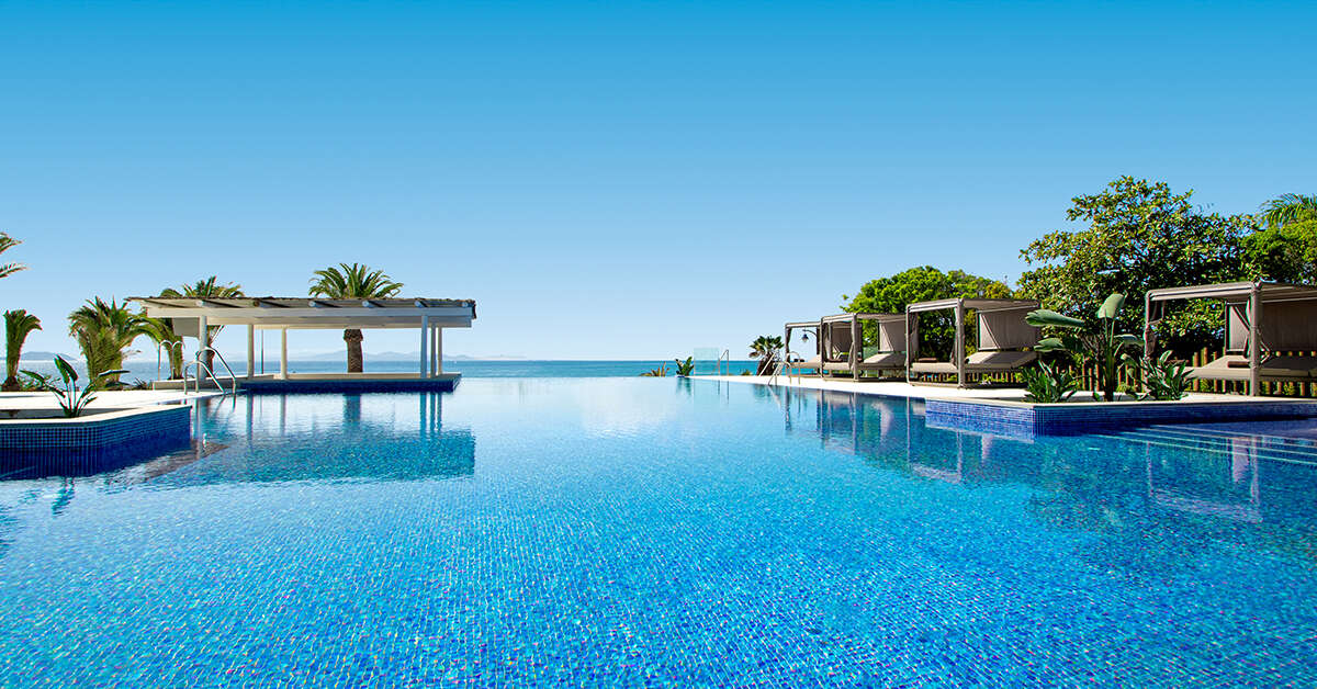 Ein Foto vom Pool im Dreams Lanzarote Playa Dorada Resort & Spa