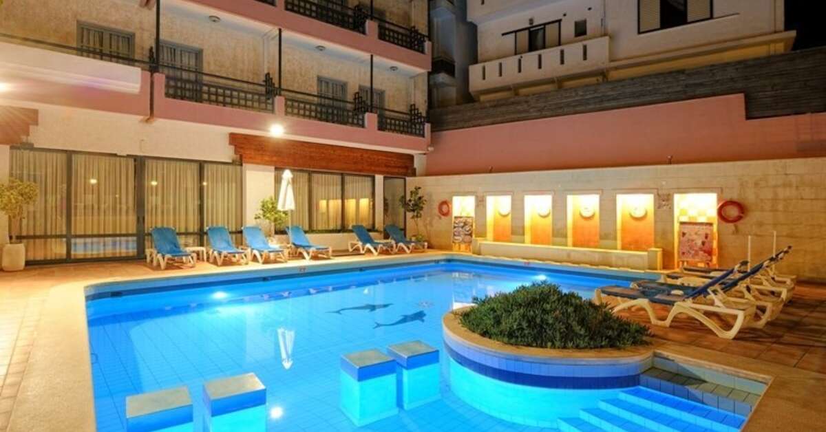 Een foto van het zwembad bij Agrabella Hotel