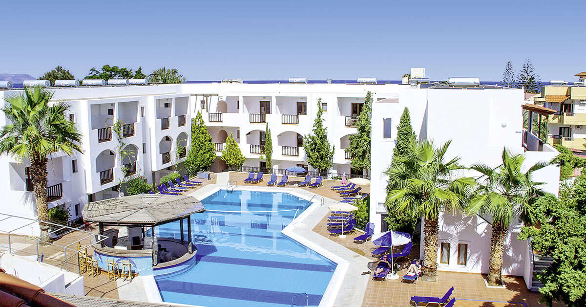 Een foto van het zwembad bij Club Lyda Hotel