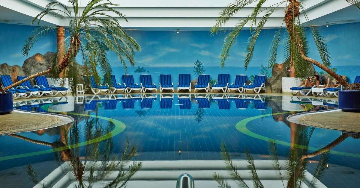 Een foto van het zwembad bij H Plus Hotel & Spa Friedrichroda