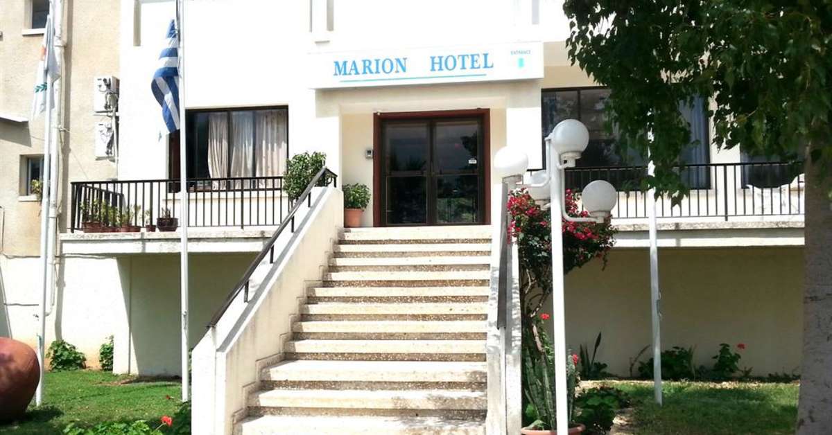 Een foto van de buitenkant van Marion Hotel