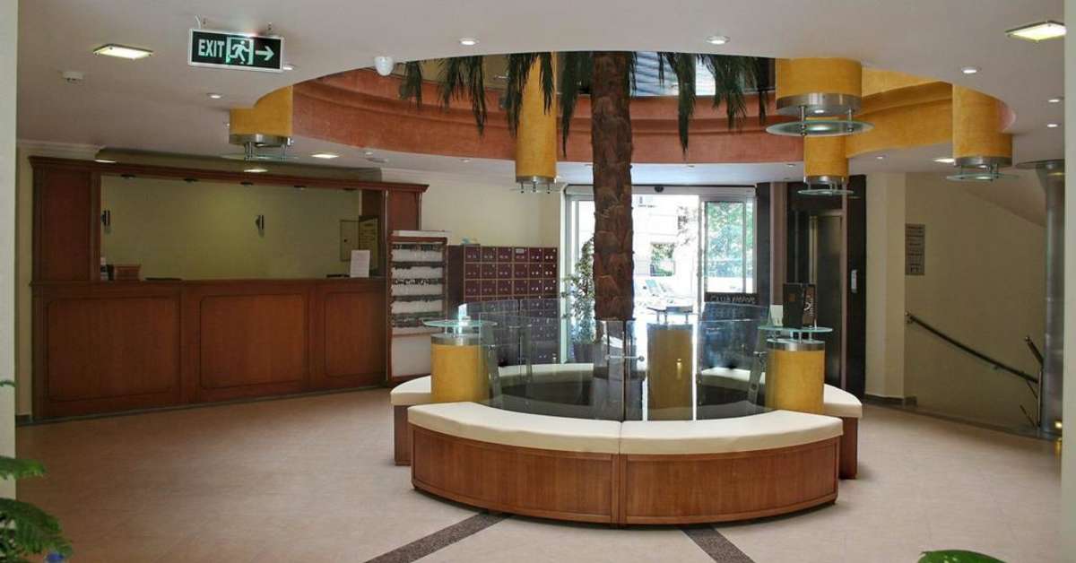Een foto van het interieur van Club Karakas
