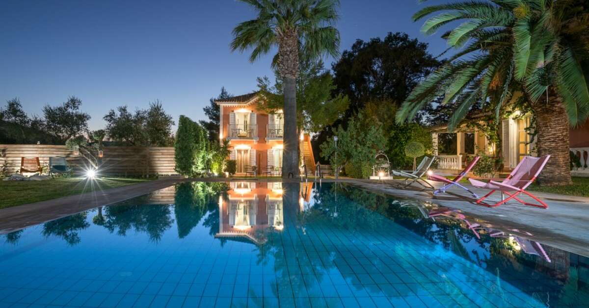 Een foto van het zwembad bij Aeolos Boutique Hotel & Suites