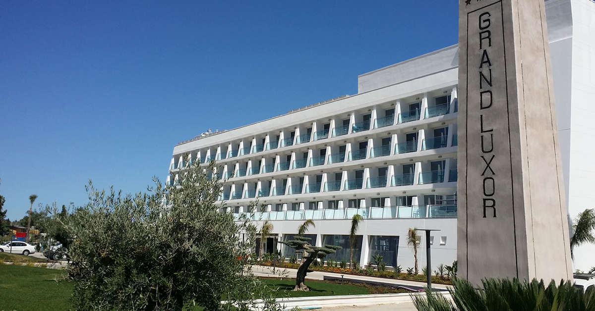 Ein Foto von der Außenansicht des Four Points by Sheraton Costa Blanca Resort