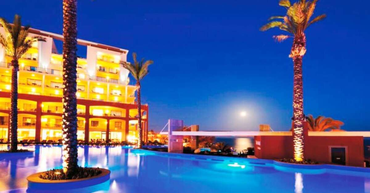 Ein Foto vom Pool im Pestana Promenade