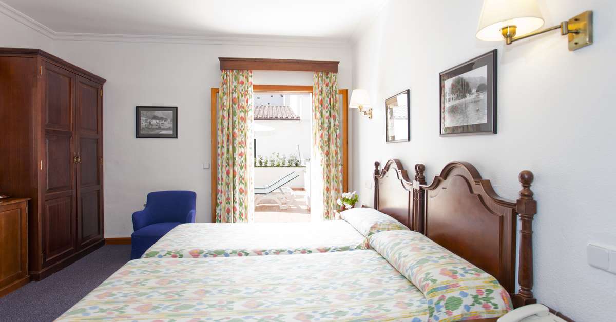 Ein Foto Sis Pins Hotel