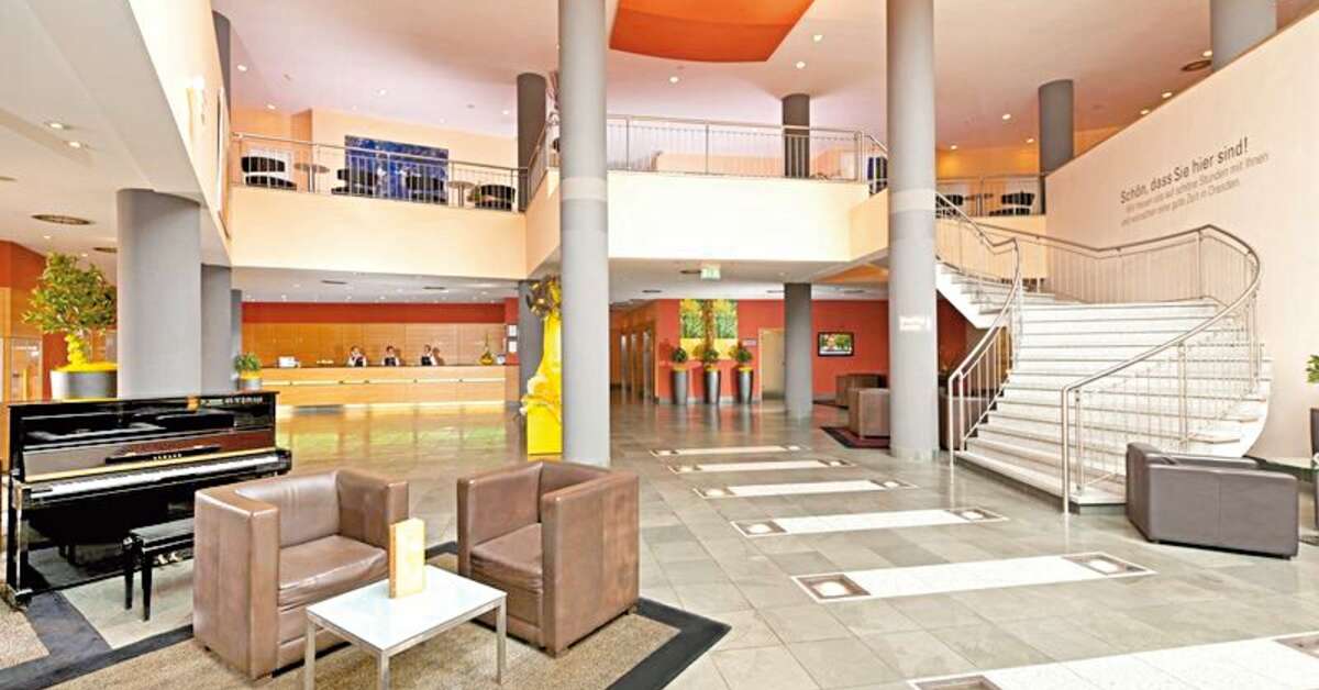 Een foto van het interieur van Dorint Hotel Dresden