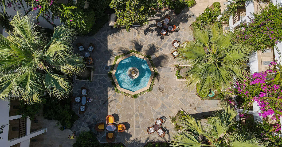 Een foto van de buitenkant van Natur Garden Hotel