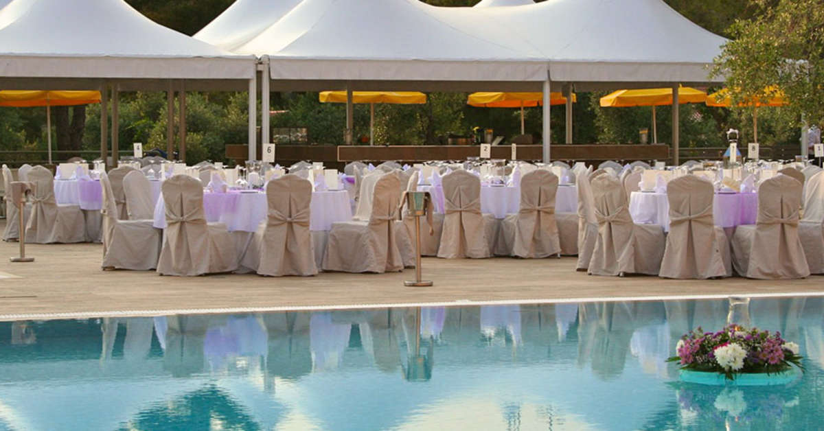 Een foto van het zwembad bij Royal Paradise Beach Resort & Spa