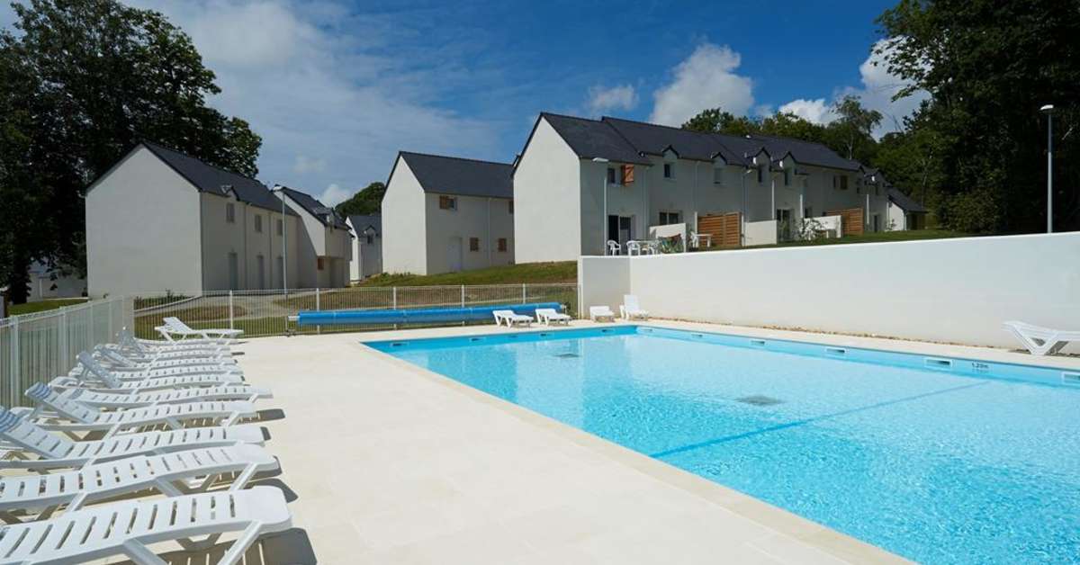 Een foto van het zwembad bij Domaine de la Baie