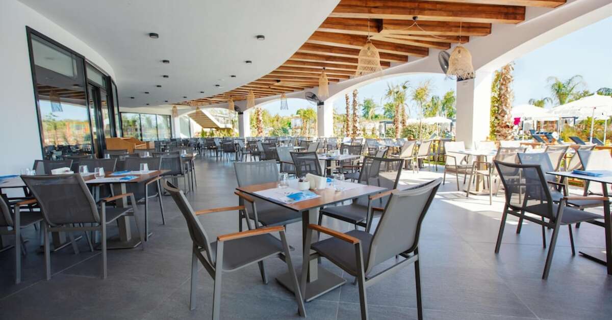 Een foto van het terras bij Alarcha Hotels & Resort