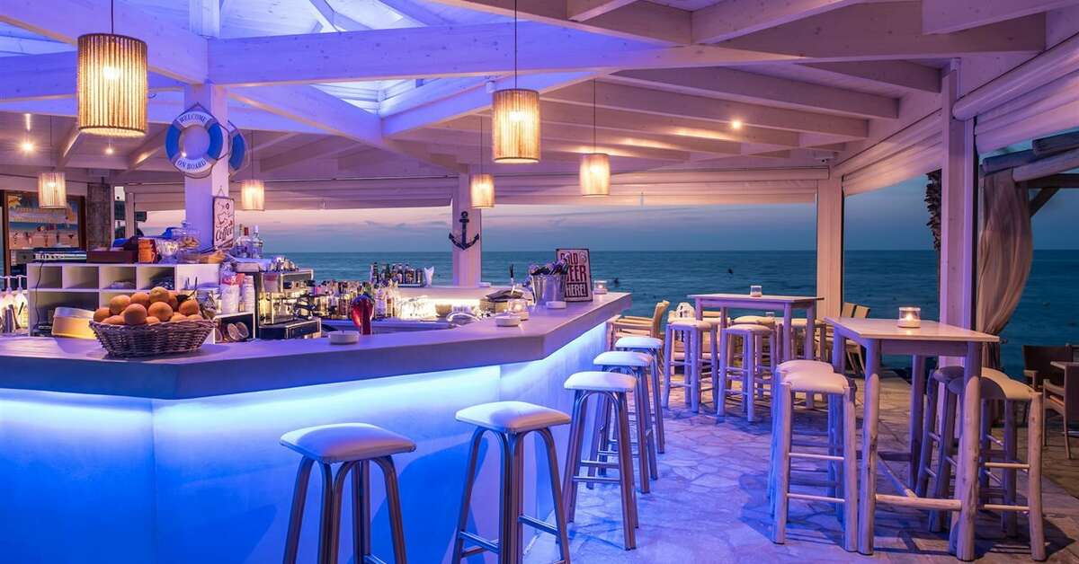 Een foto van de faciliteiten bij Aeolos Beach Resort Hotel