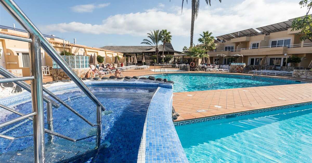 Een foto van het zwembad bij Hotel Arena Suite Fuerteventura