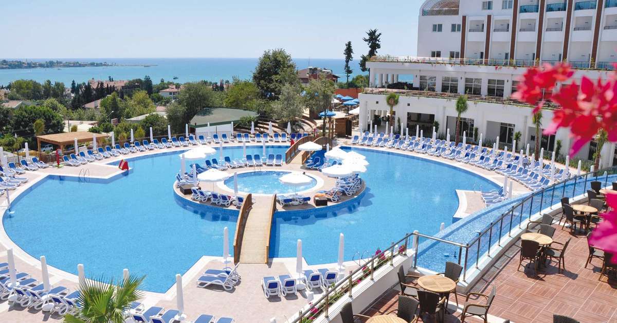 Ein Foto vom Pool im Side Prenses Resort & Spa