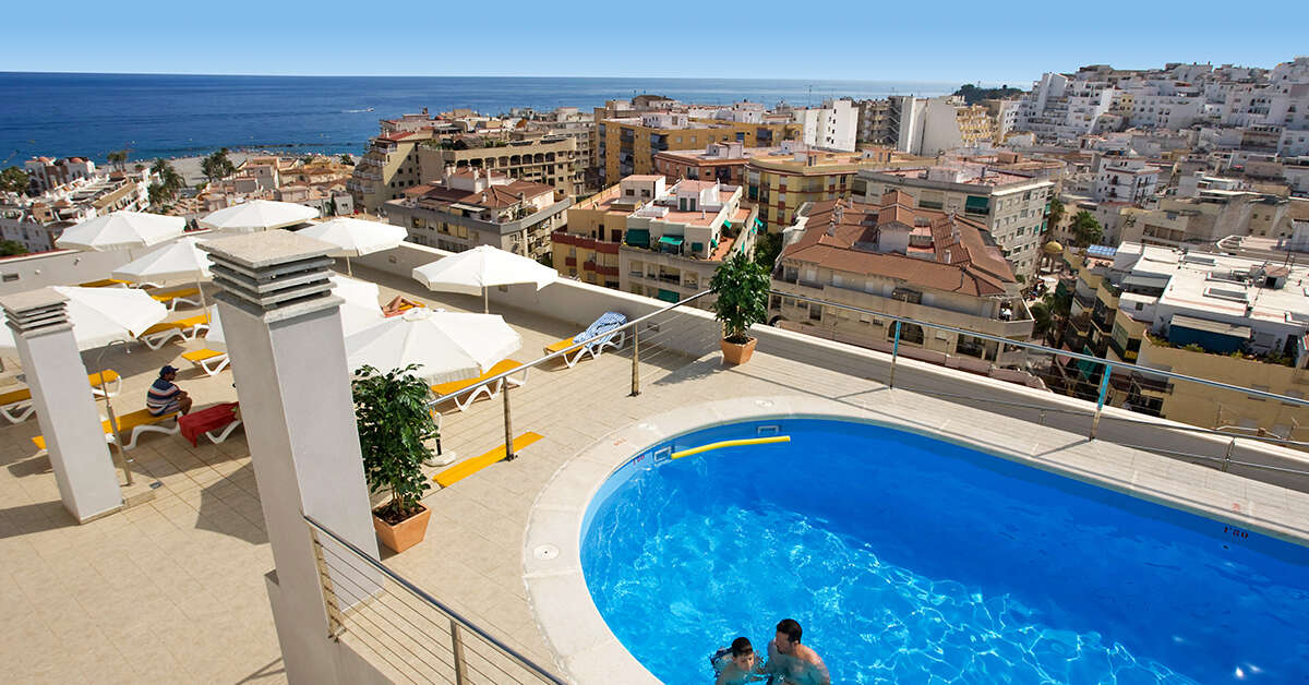 Een foto van een overzicht van Hotel Bahia de Almunecar