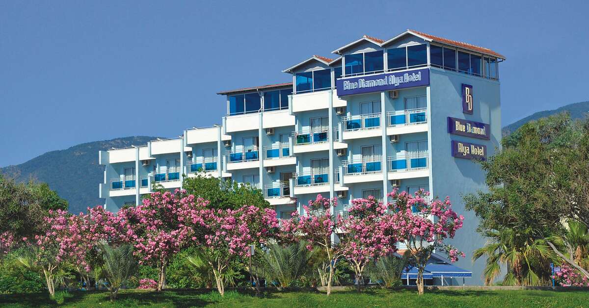 Ein Foto von der Außenansicht des Hotel Blue Diamond Alya