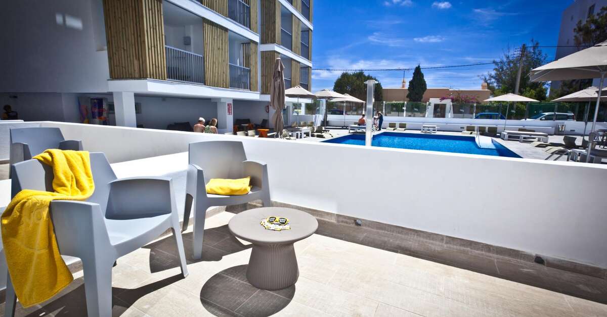 Ein Foto von der Terrasse im Ryans Ibiza Apartments