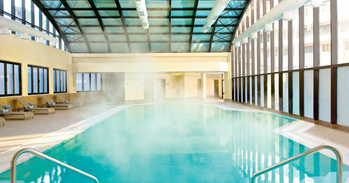 Een foto van het zwembad bij Kaya Izmir Thermal & Convention
