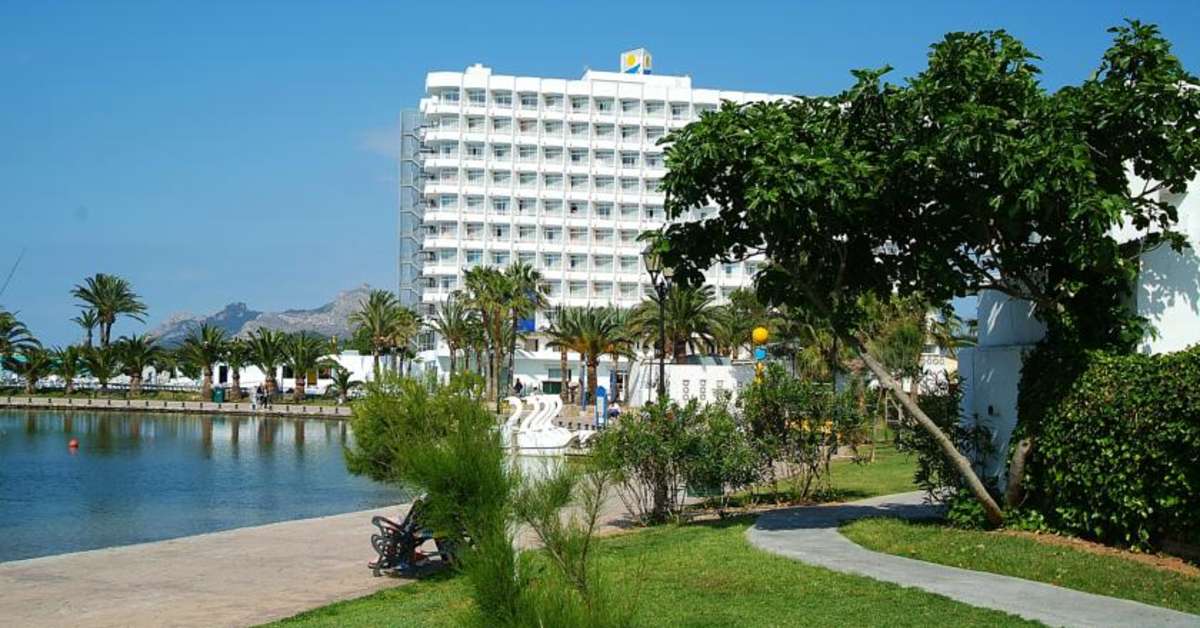 Ein Foto von der Außenansicht des Club Mac Alcudia