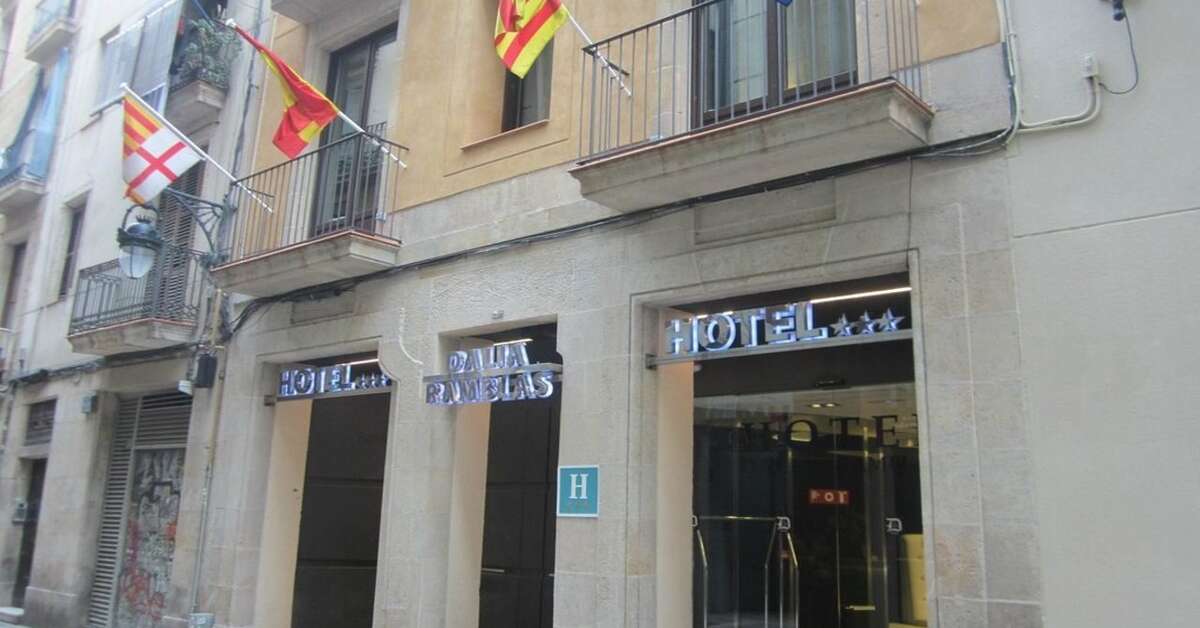 Een foto van de buitenkant van Dalia Ramblas hotel
