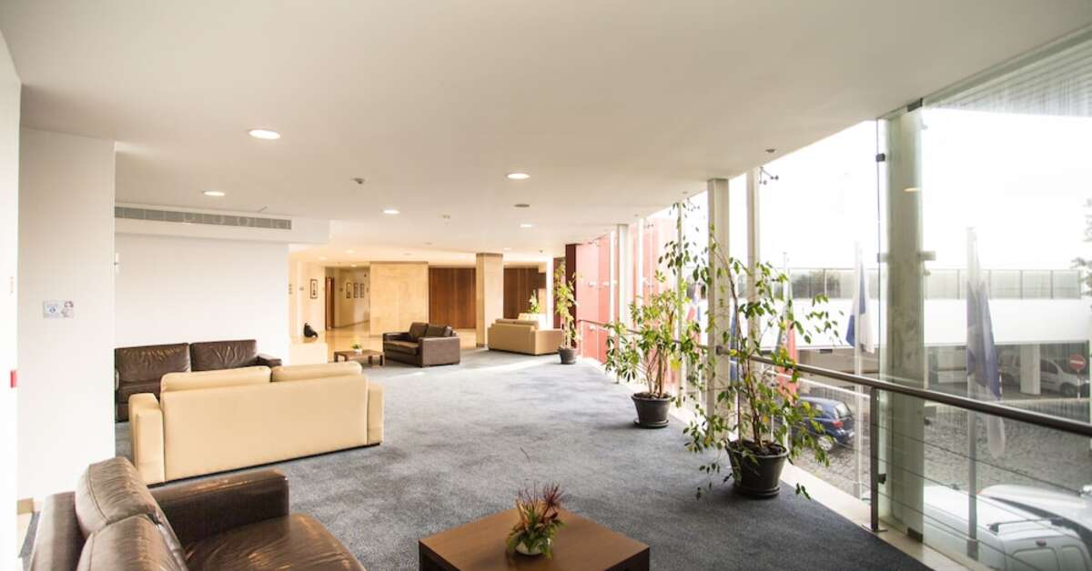 Een foto van het interieur van Aparthotel Antillia
