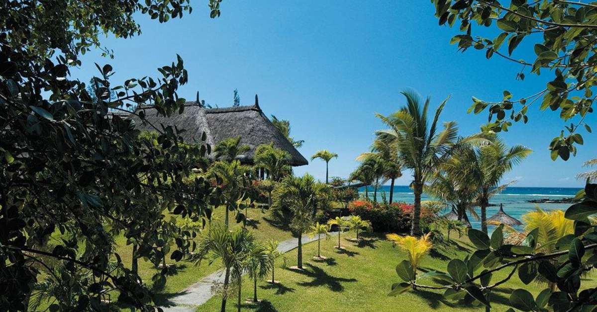 Een foto van de buitenkant van Canonnier Beachcomber Golf Resort & Spa