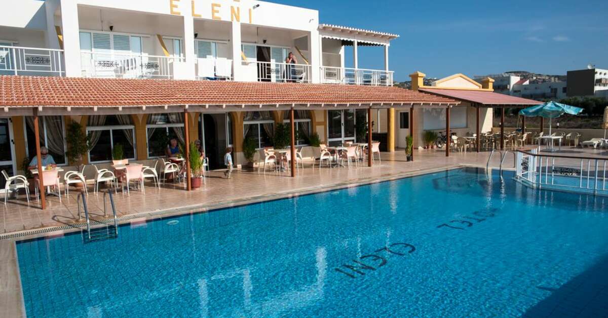 Een foto van het zwembad bij Eleni Hotel