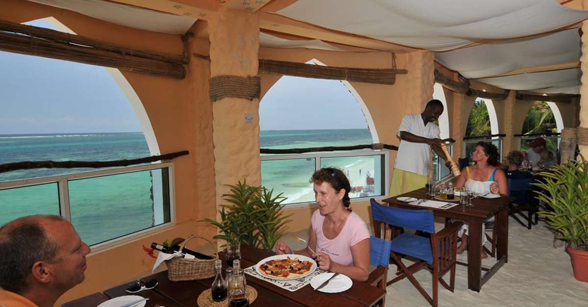Ein Foto Bahari Beach Hotel