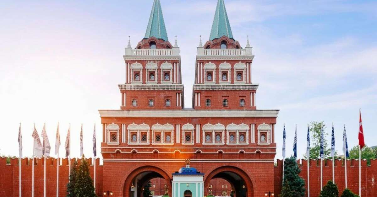 Een foto van de buitenkant van Asteria Kremlin Palace Hotel