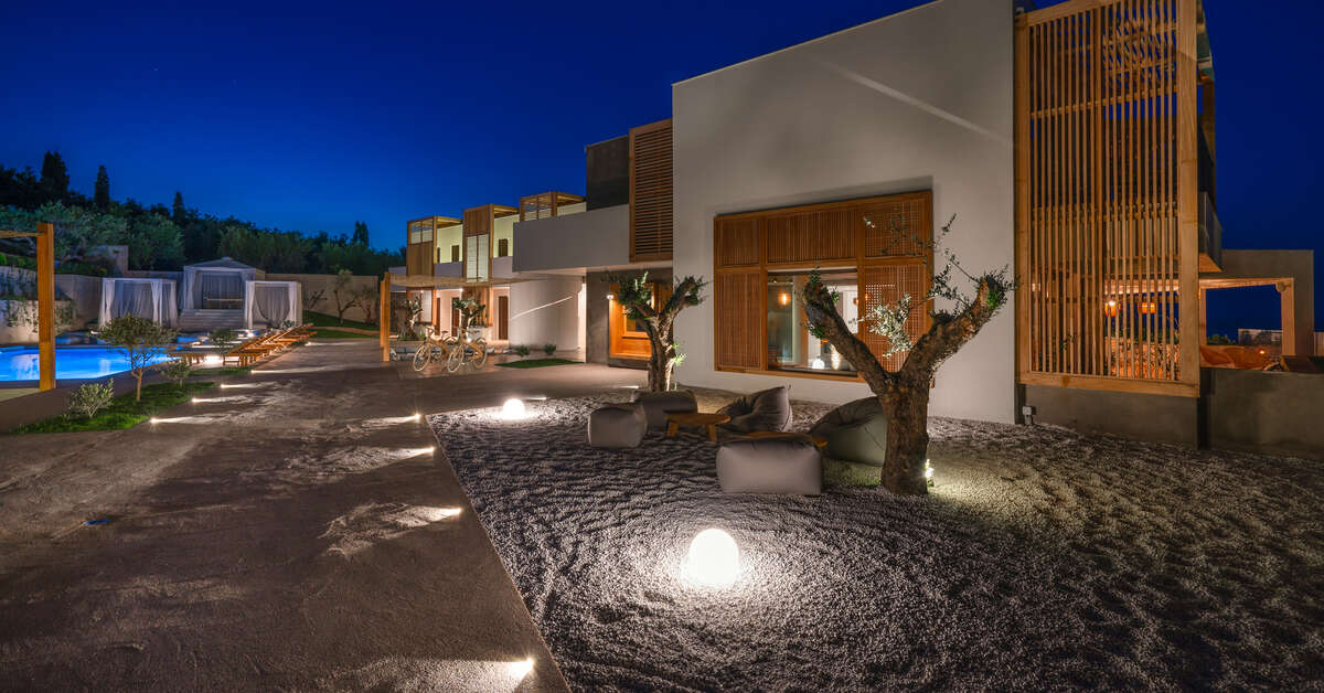 Een foto van de buitenkant van Zante Maris Suites