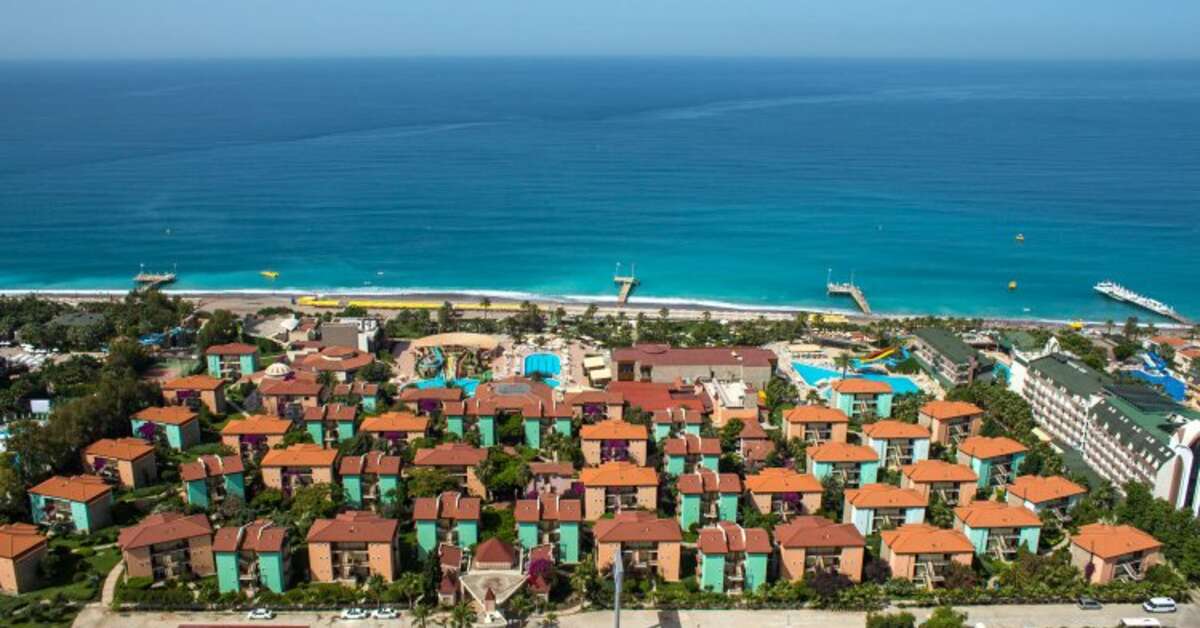 Een foto van de buitenkant van Gypsophila Holiday Village