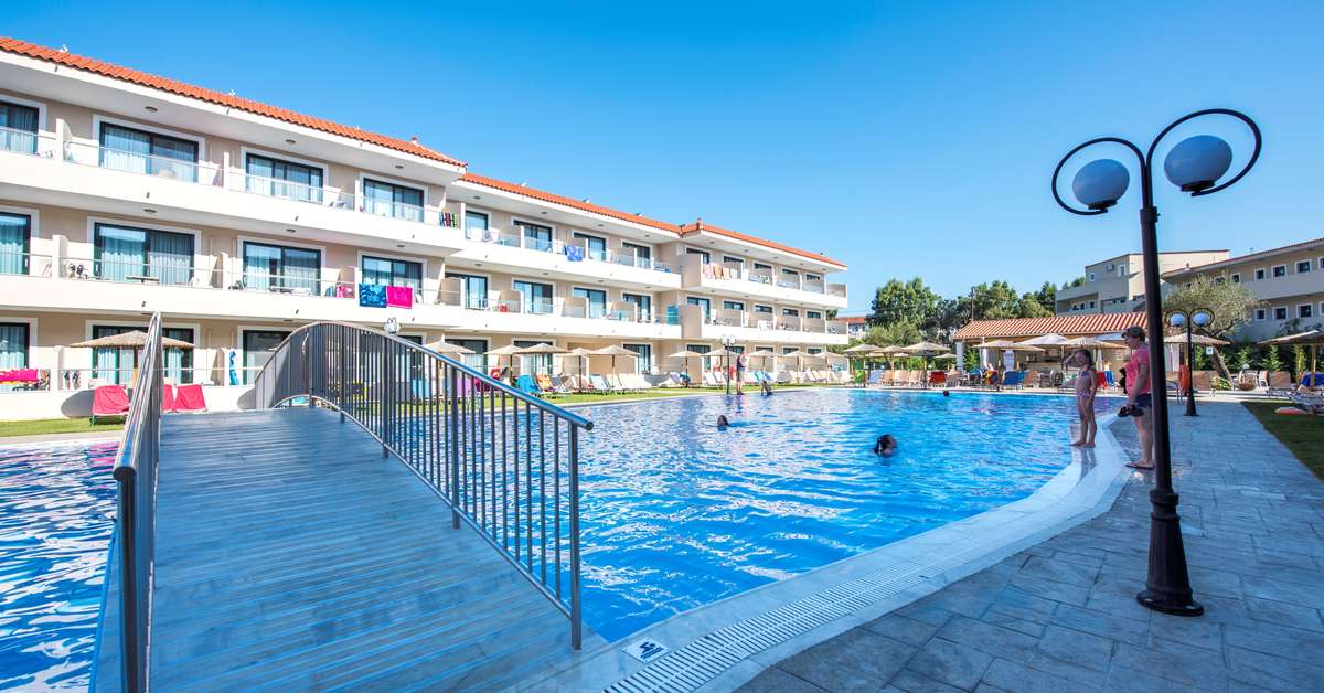 Een foto van het zwembad bij Hotel Angela Beach