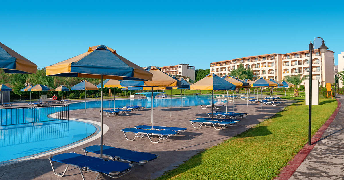 Een foto van het zwembad bij Myrina Beach Hotel