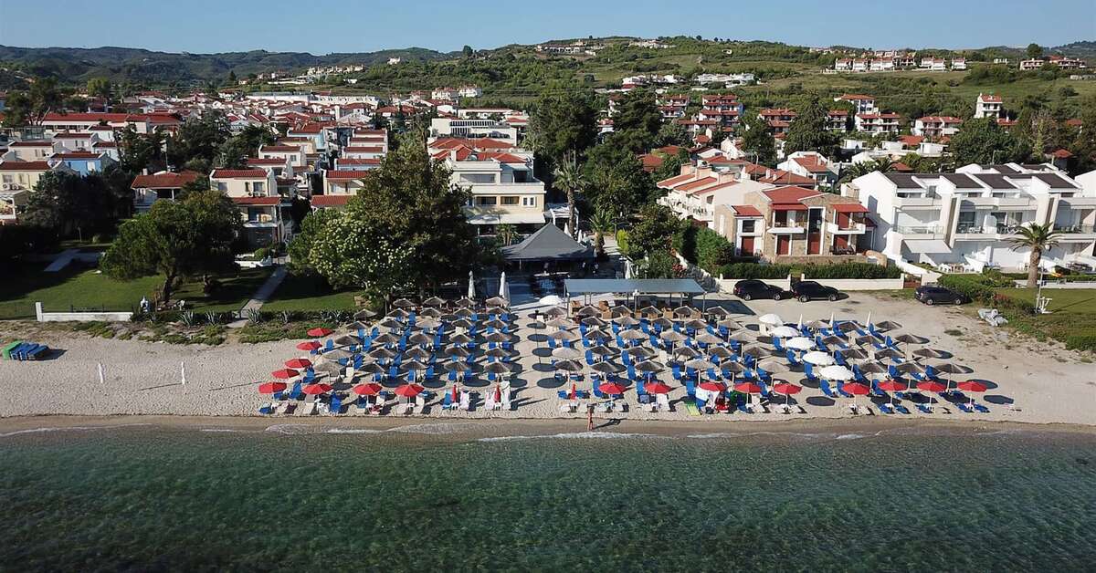 Een foto van Naias Beach Hotel