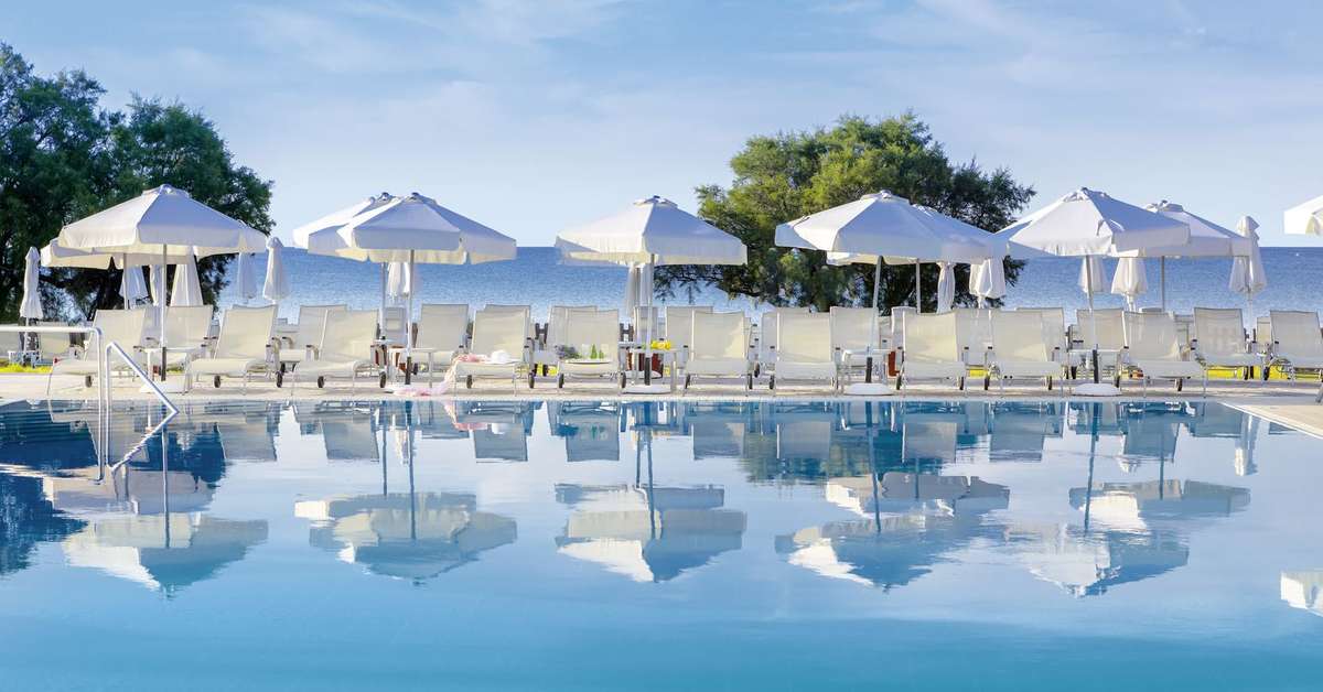 Een foto van het zwembad bij Domes Aulus Zante Autograph Collection