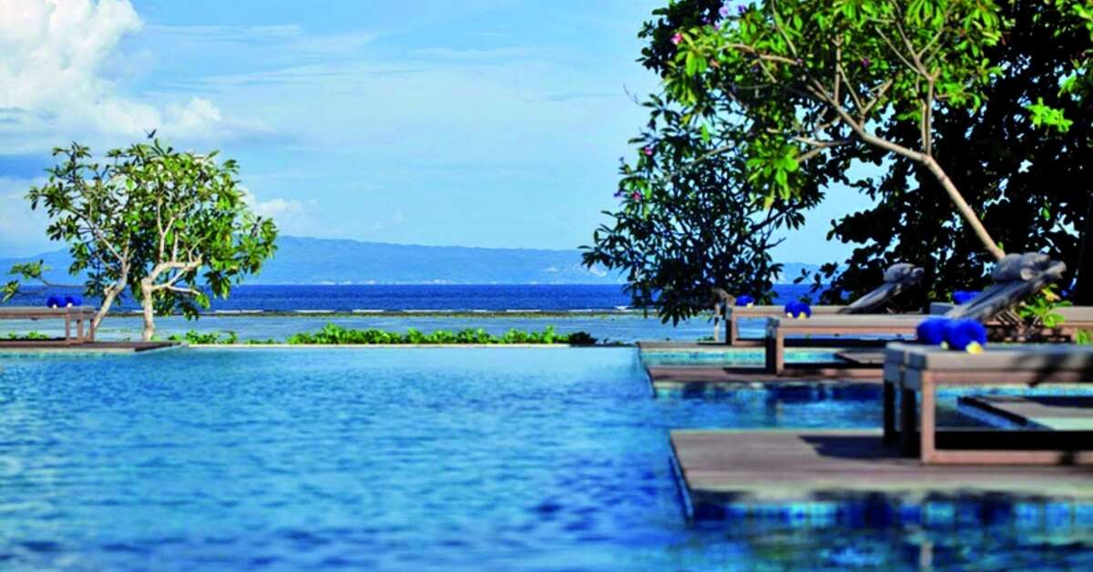 Een foto van het zwembad bij Maya Sanur