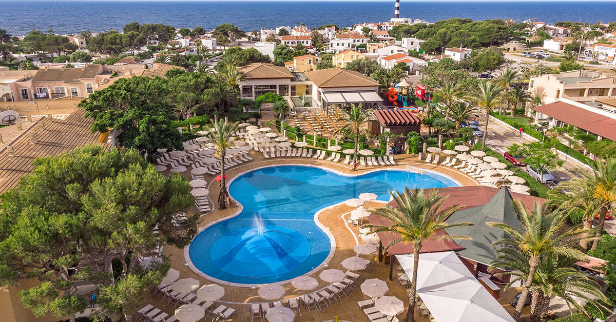 Een foto van een overzicht van Hotel Zafiro Menorca