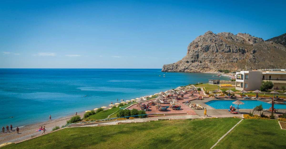 Een foto van de buitenkant van Paralos Rodos