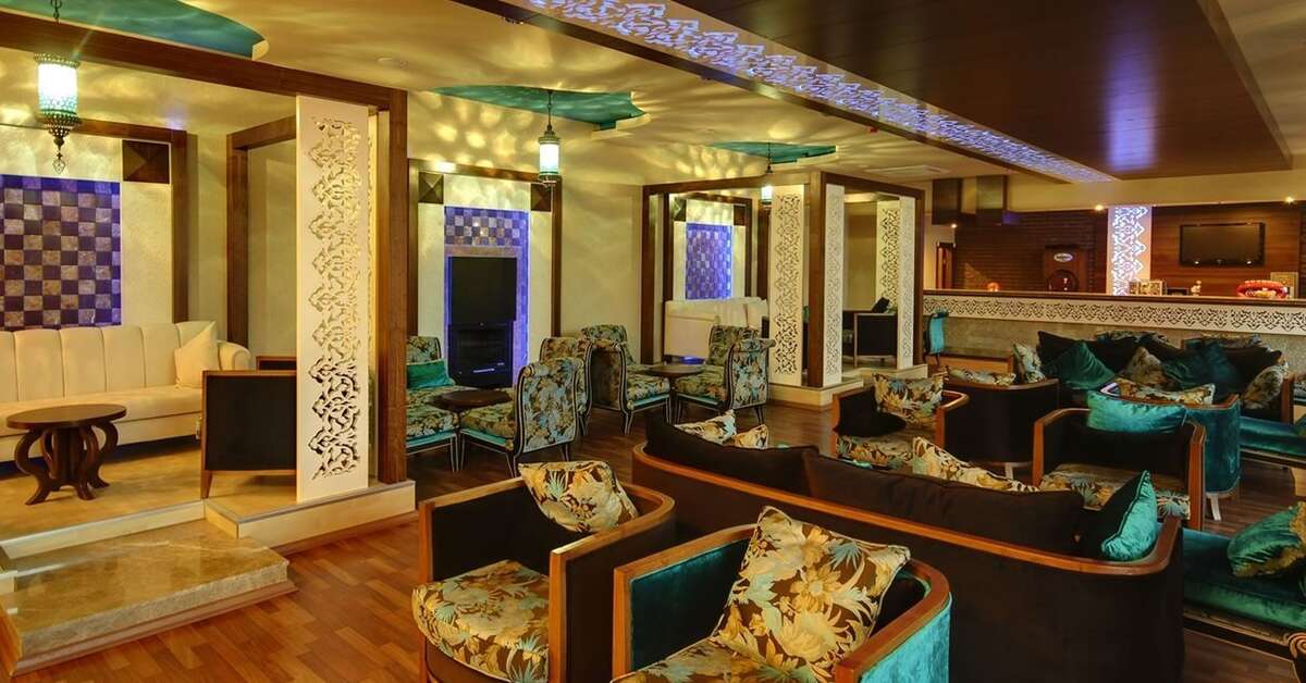 Een foto van het interieur van NoxInn Club Hotel