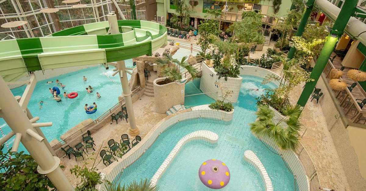 Een foto van het zwembad bij Center Parcs Les Ardennes